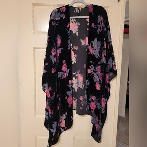 Torrid Black Floral Kimono Jacket
